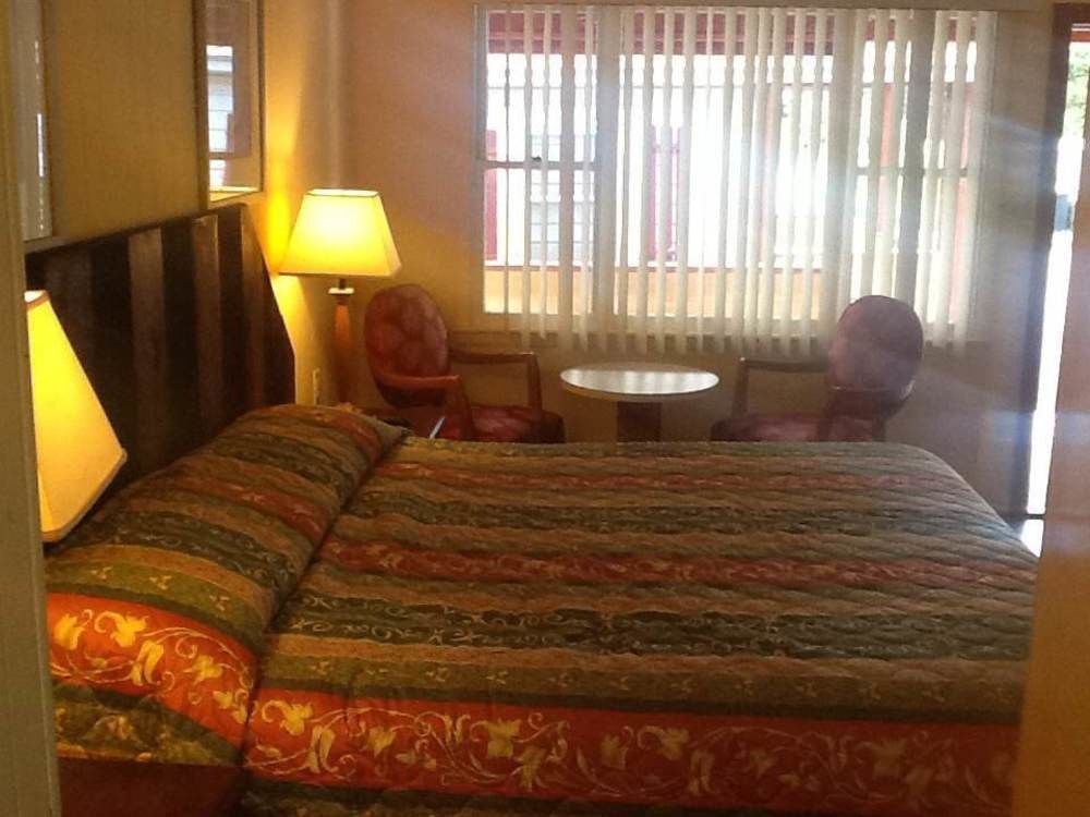 King Hendrick Motel And Suites Lake George Ngoại thất bức ảnh